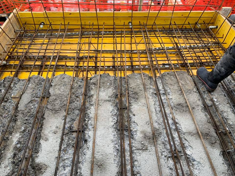 Renovation Zürich — Bewehrung und Betonarbeiten während der Bauausführung, Totalsanierung in Ostermundigen